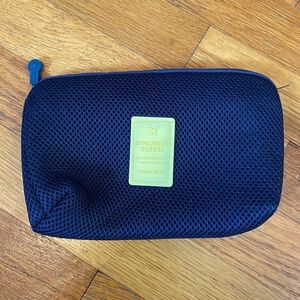 Rong Shi Dai Travel Bag